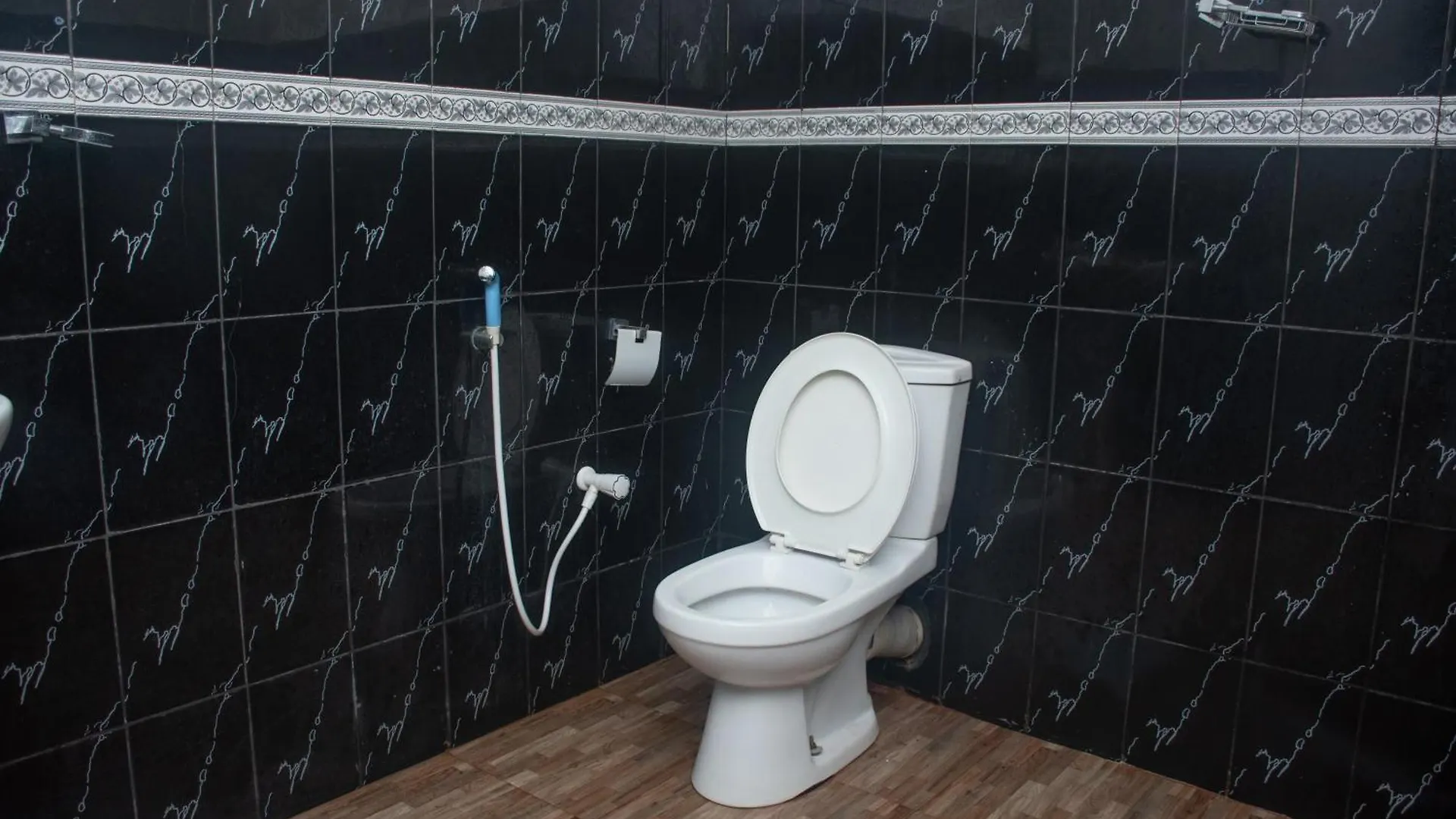 Jc'S White House Hotel Habarana