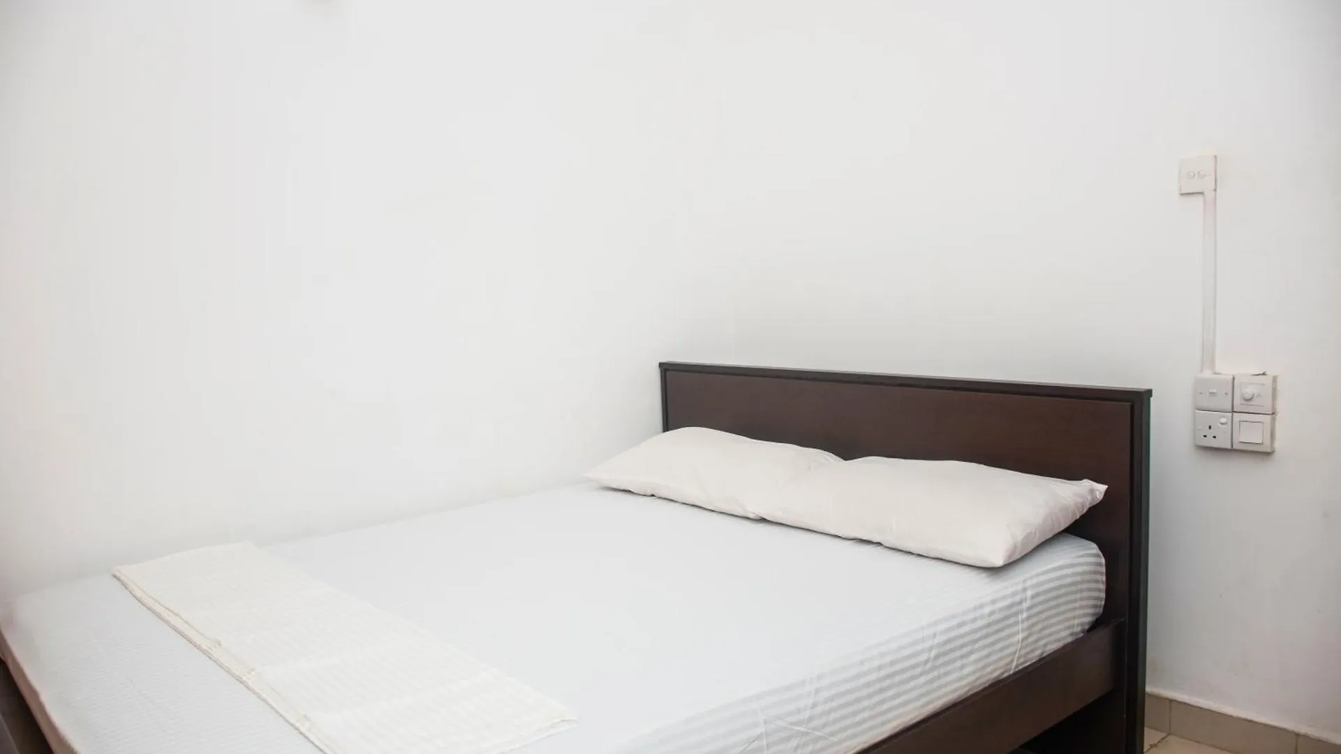 Jc'S White House Hotel Habarana
