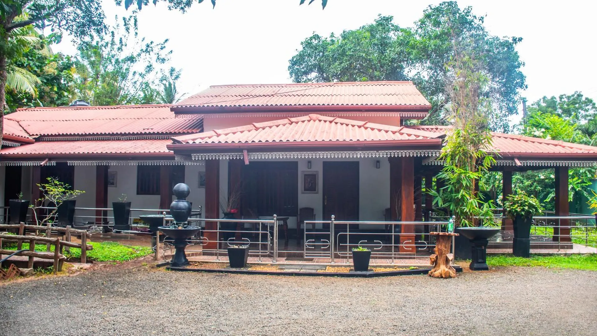 Guest house Jc'S White House Hotel Habarana